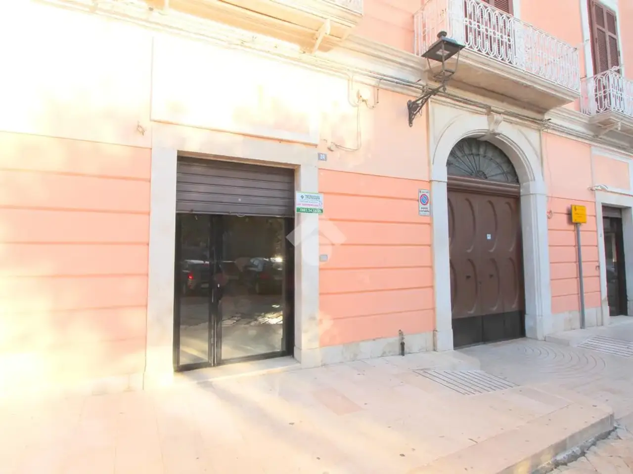 Negozio in Piazza Tribunali 24, Lucera, {3} - Foto 2