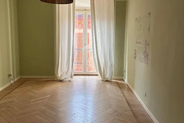 Dreizimmerwohnung in Via Vittorio Emanuele II, Como - Foto 1