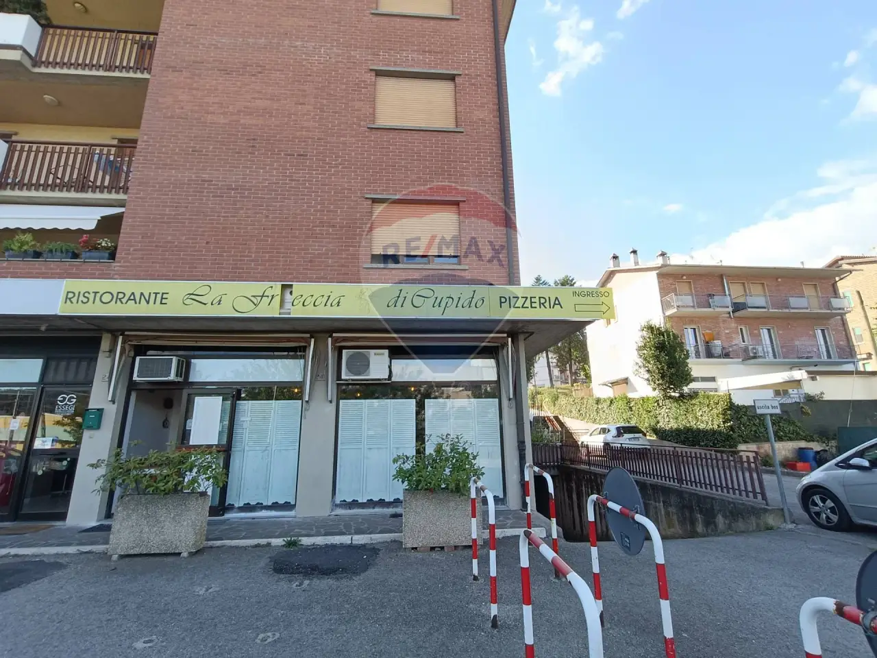 Esercizio commerciale in Strada Ponte Felcino Ponte Pattoli 24 C 5, Perugia, {3} - Foto 2
