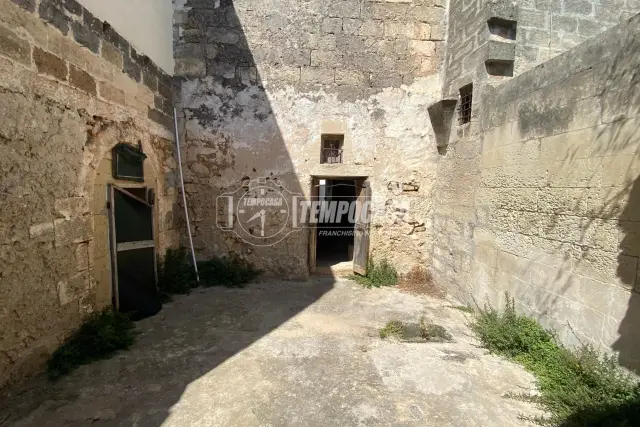 insertion image