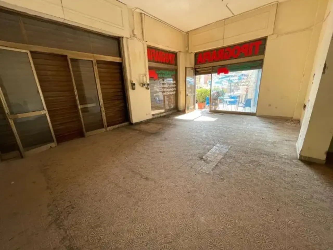 Negozio in Via Graziano , Roma, {3} - Foto 2