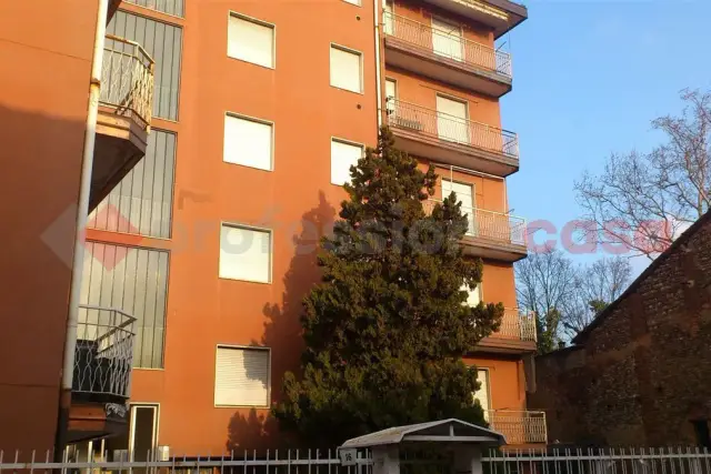 3-room flat in Via Parini 18, Busto Garolfo - Photo 1