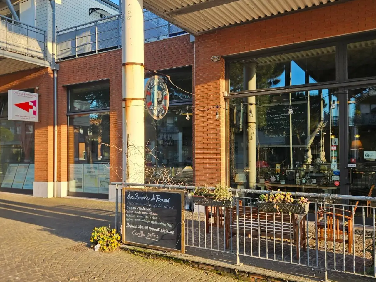 Esercizio commerciale in Piazza Markus Dora 12/l, Ravenna, {3} - Foto 2