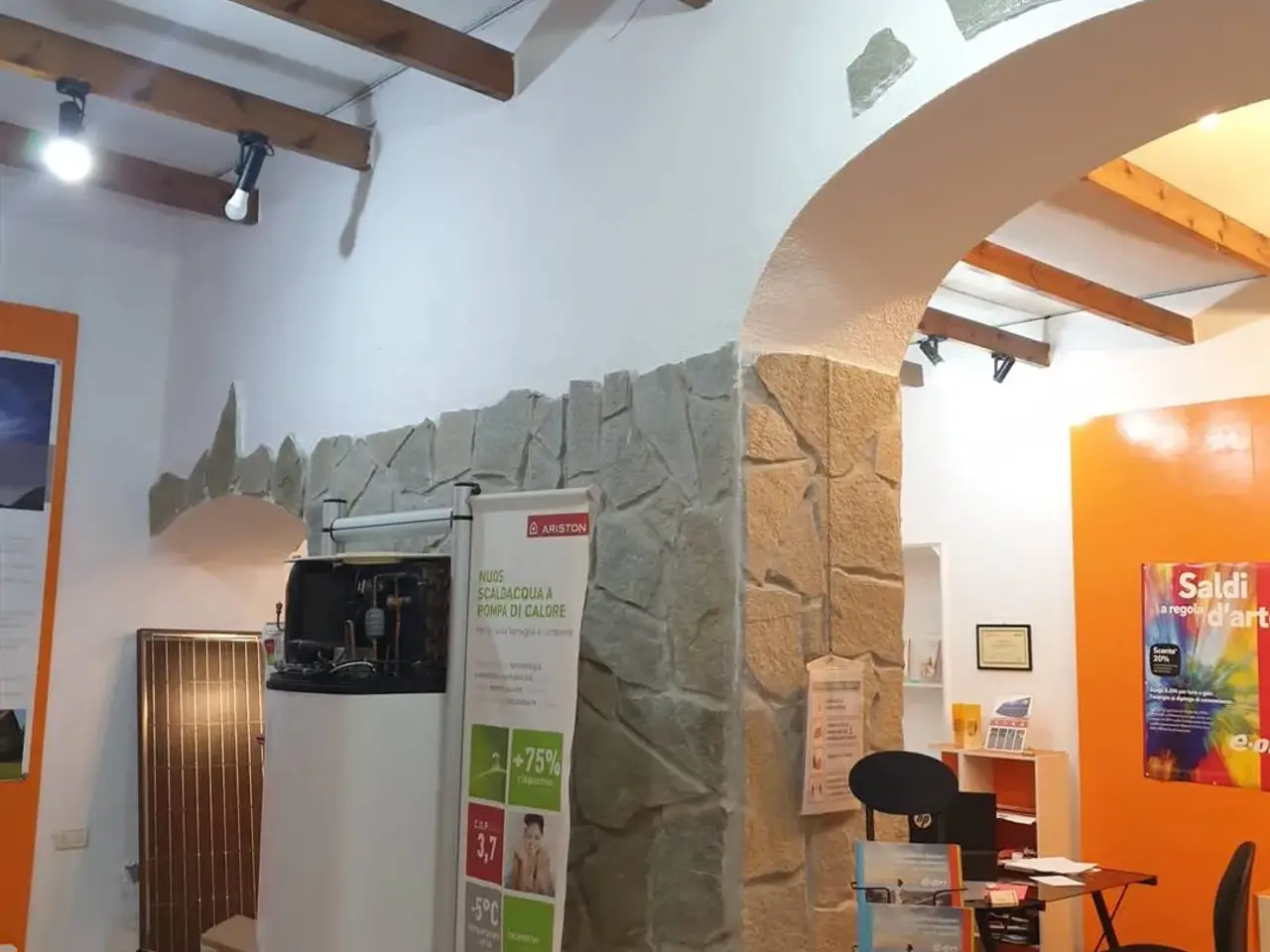 Negozio in , Cagliari, Cagliari, {3} - Foto 1