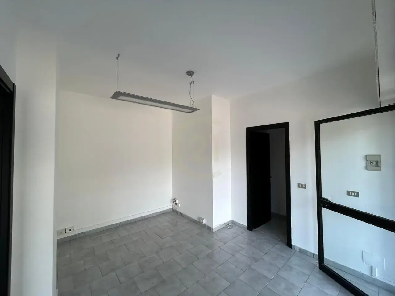 Palazzina commerciale in , Gravina Di Catania, {3} - Foto 2