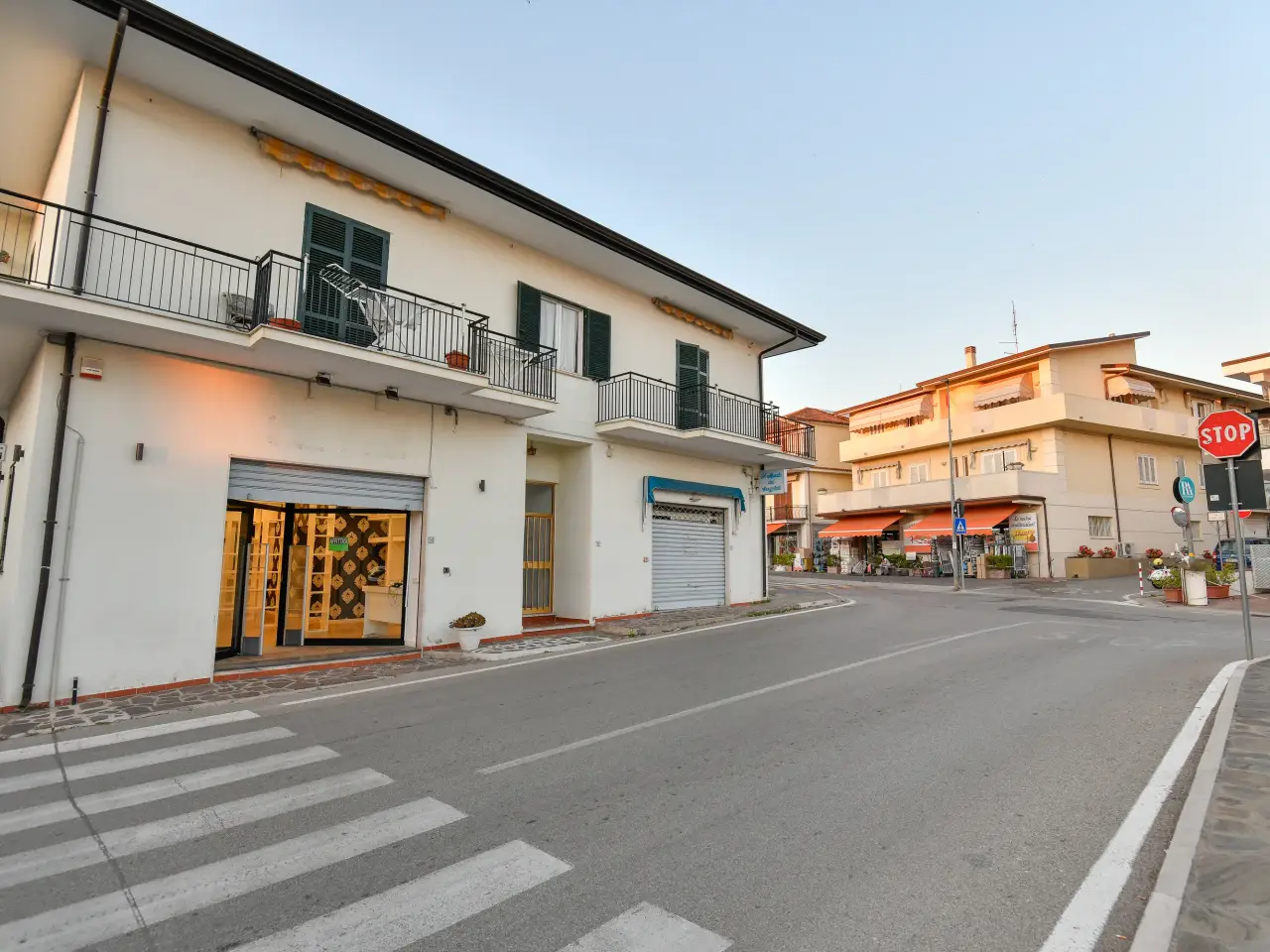 Negozio in Viale Ortenzio Pepi 39, Castellabate, {3} - Foto 1