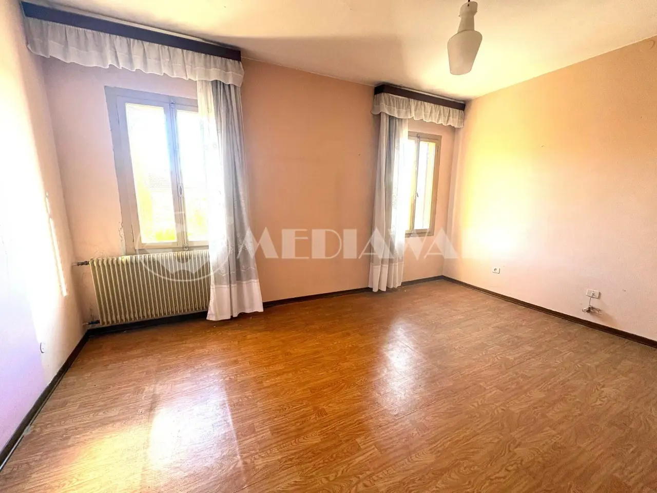 Palazzina commerciale in Via Rovereto 95, Cordignano, {3} - Foto 1