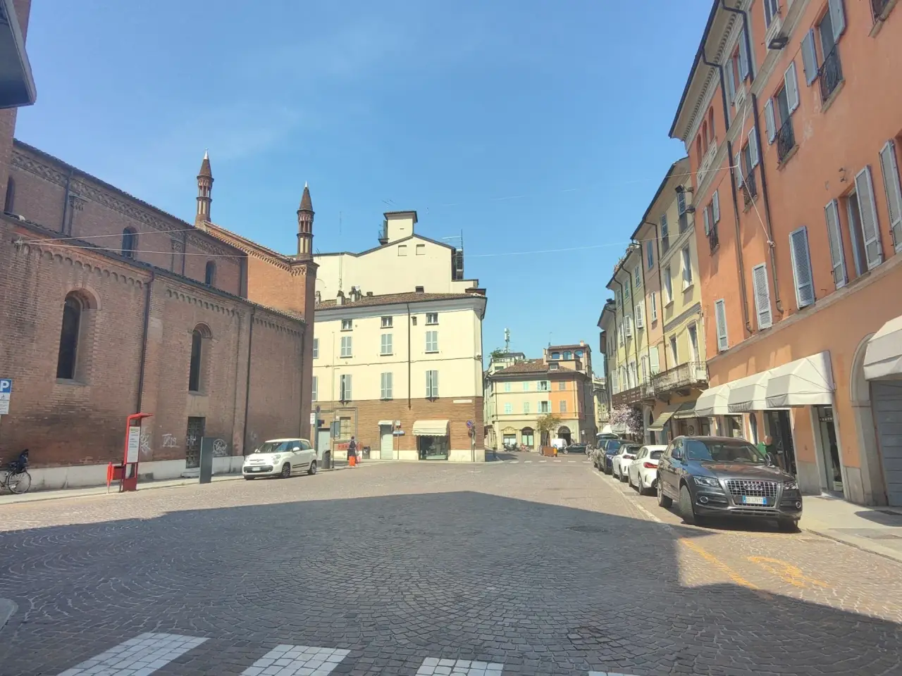 Negozio in Via Cristoforo Poggiali 9, Piacenza, {3} - Foto 1