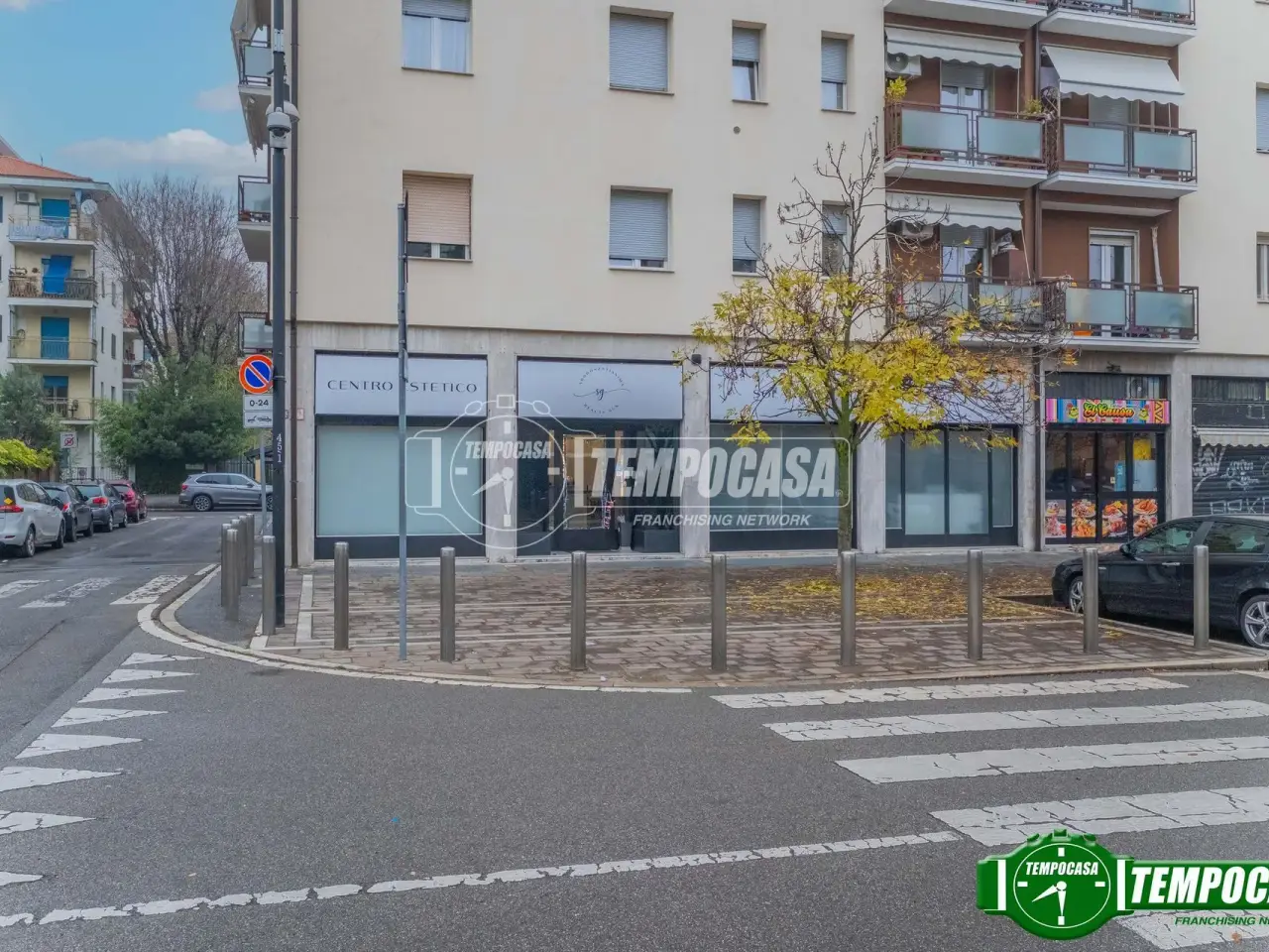 Negozio in Via Privata Maria Melato 8, Milano, {3} - Foto 2