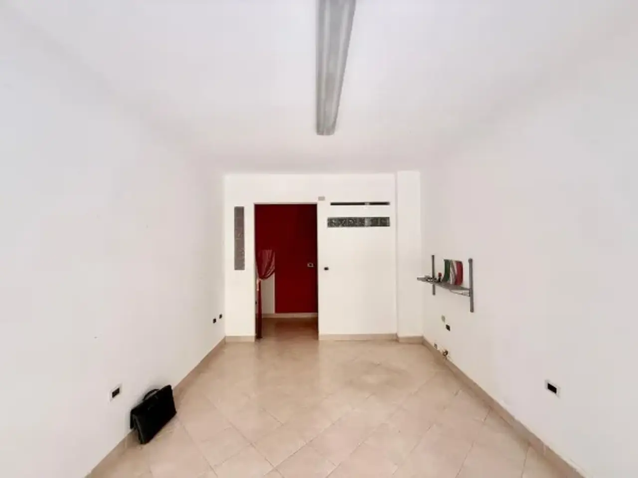 Ufficio in Via Cesare Battisti, Pietra Ligure, {3} - Foto 2