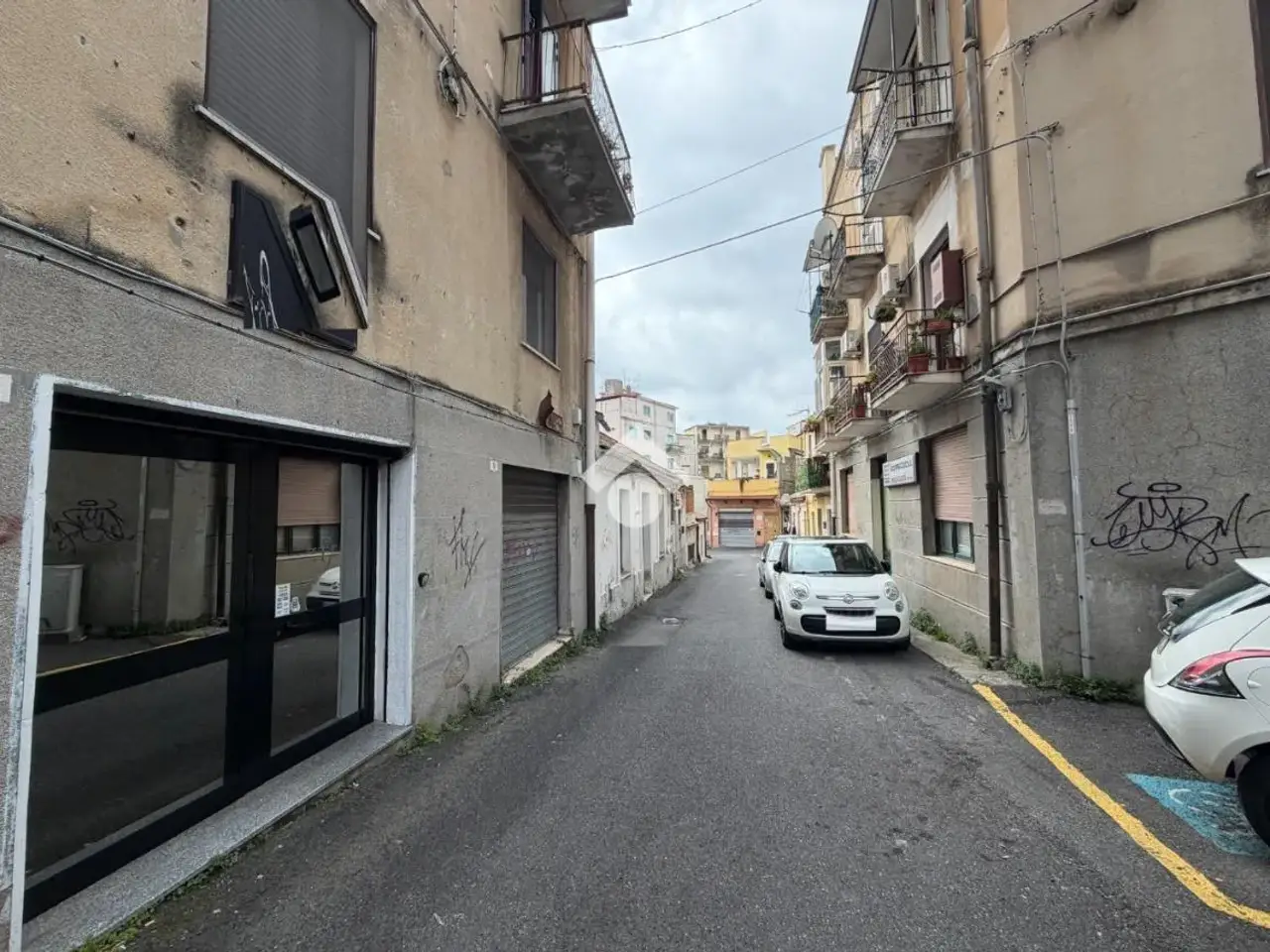 Negozio in Via Vincenzo Ambrosio 7, Catanzaro, {3} - Foto 1