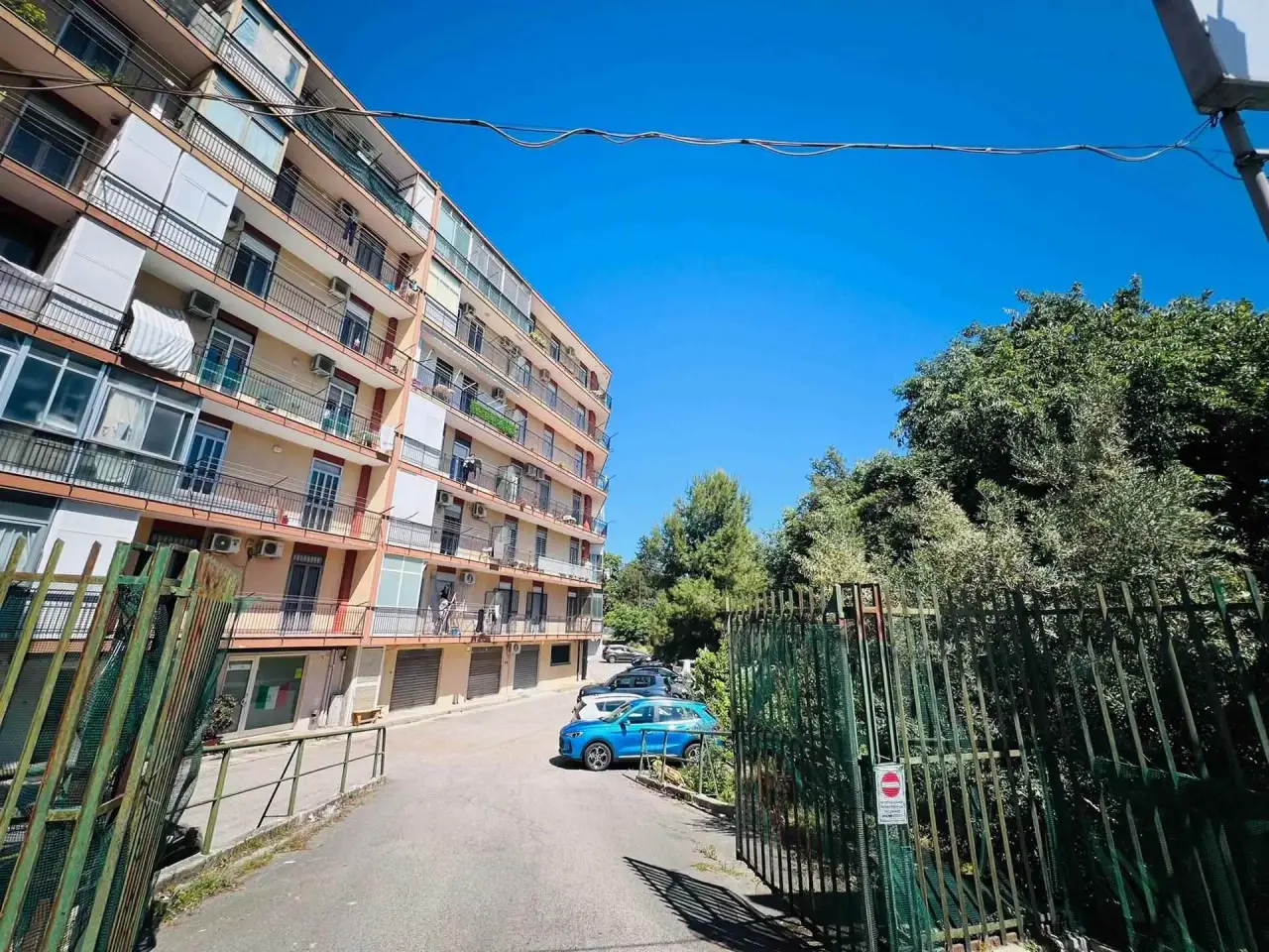 Negozio in Via Omodeo, Bari, {3} - Foto 1