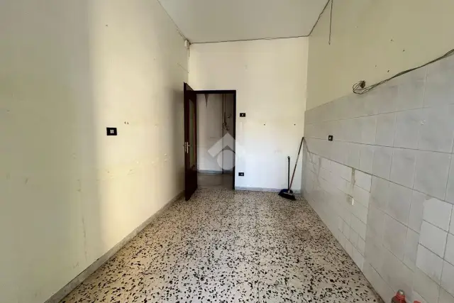 Dreizimmerwohnung in Via Antonio Scozia 17, Salerno - Foto 1