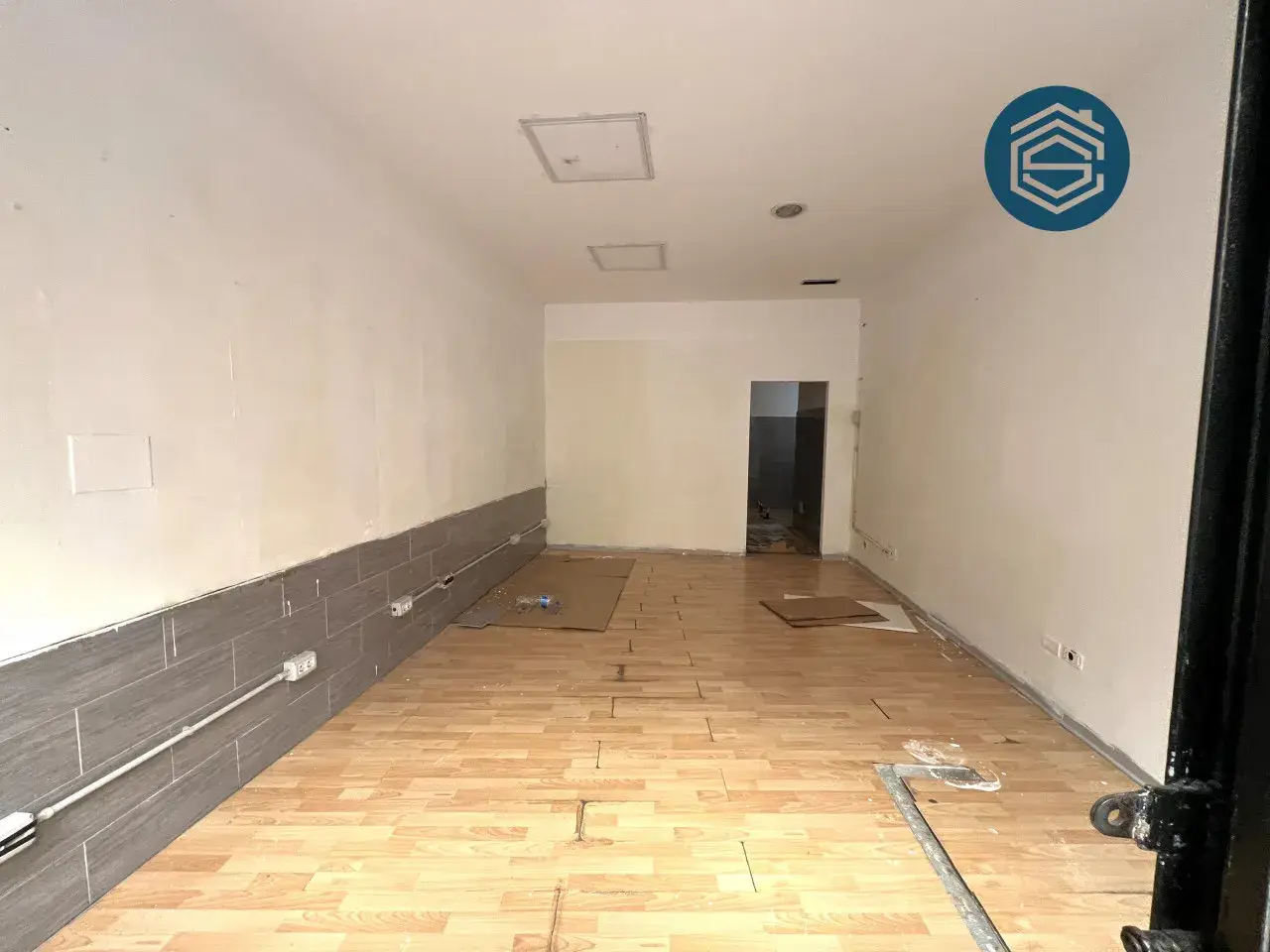 Negozio in Via Mariano Falcini 37, Campi Bisenzio, {3} - Foto 1