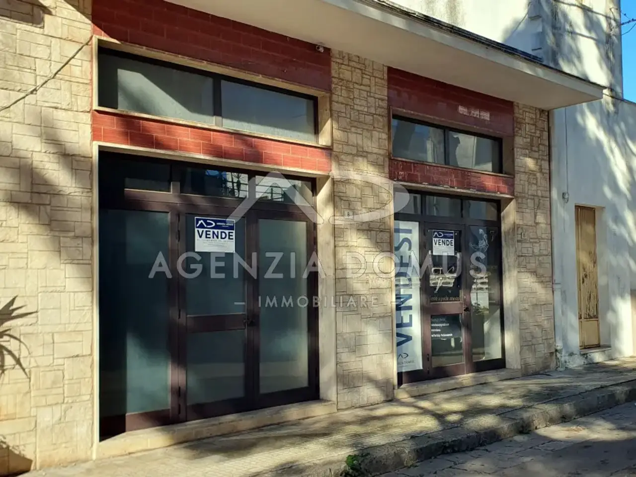 Magazzino in Via F. Quarta, Racale, {3} - Foto 2
