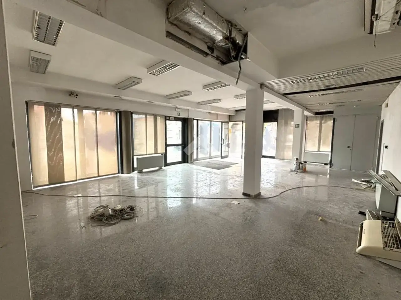 Negozio in Via Rovere 110, Masera' Di Padova, {3} - Foto 1