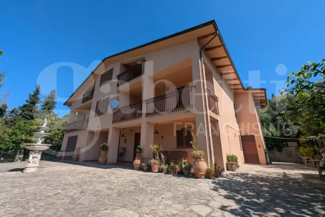 Casa indipendente in vendita, Via della Treggia 33, Perugia - Foto 1
