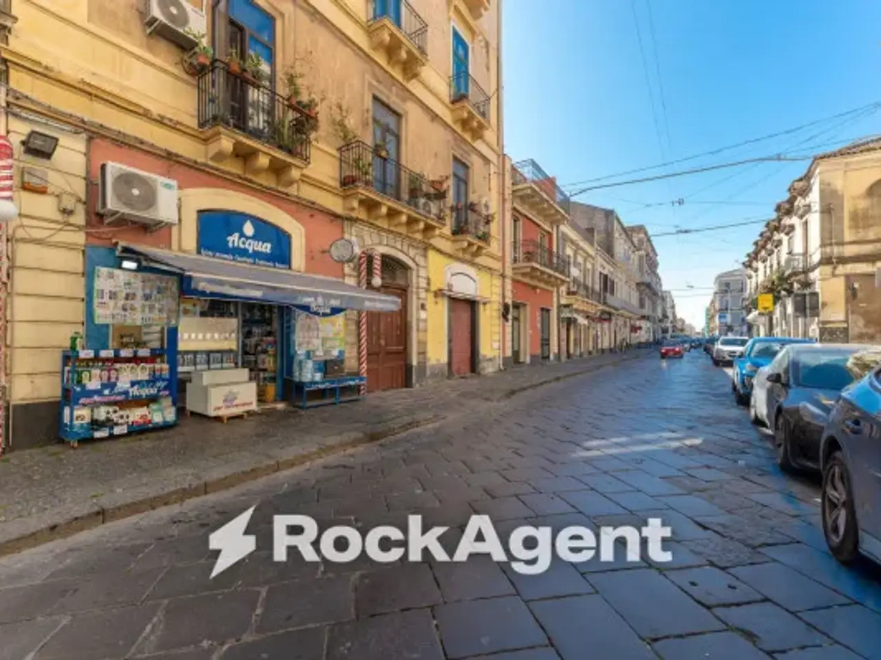 Negozio in Via Francesco Crispi 208, Catania, {3} - Foto 1