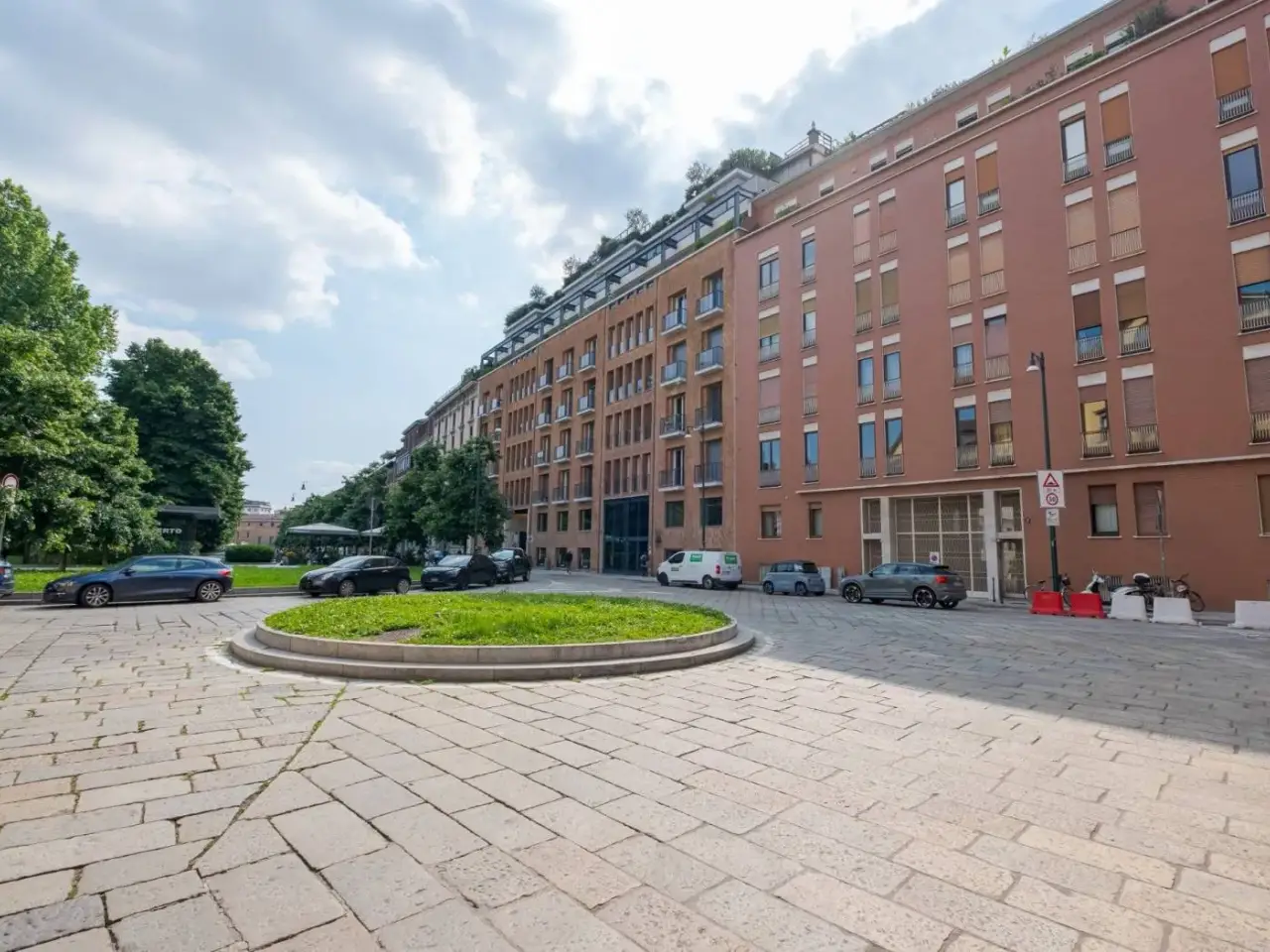 Ufficio in Piazza Sant'Ambrogio, Milano, {3} - Foto 1
