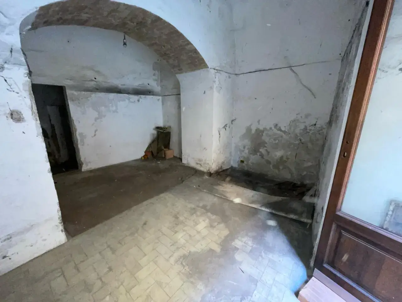 Negozio in Via Roma, 12, Todi, {3} - Foto 2