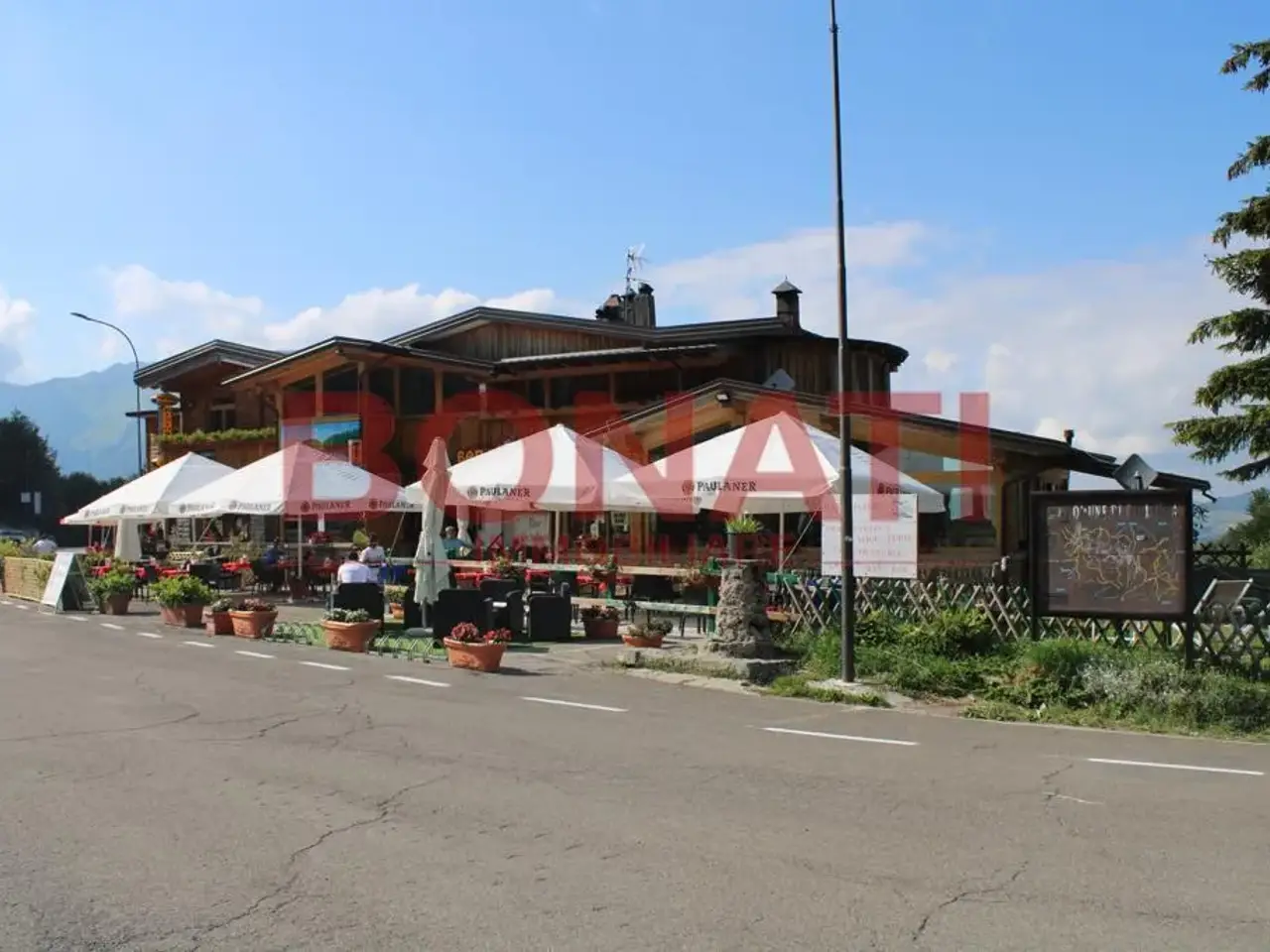 Palazzina commerciale in Piazzale del Lago 6, Ventasso, {3} - Foto 2