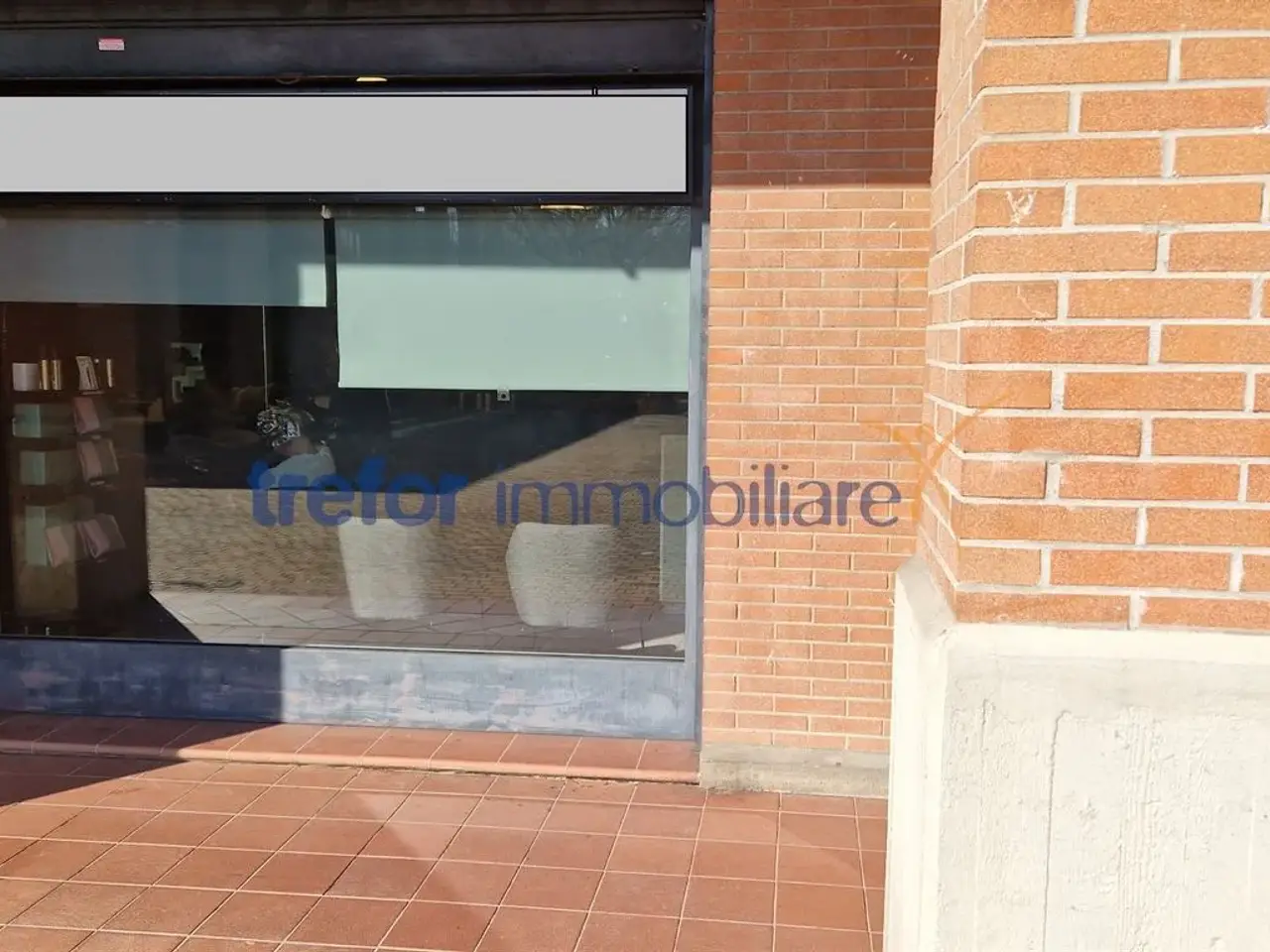Negozio in Via Triulziana 16, San Donato Milanese, {3} - Foto 2