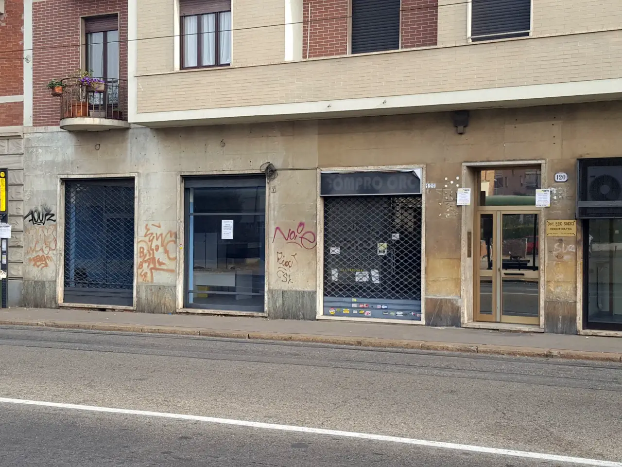 Negozio in Via Stradella 120, Torino, {3} - Foto 2