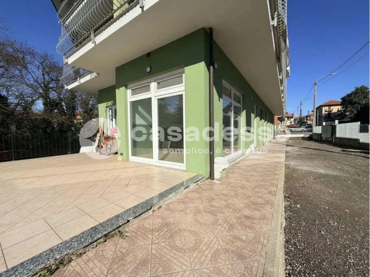 Palazzina commerciale in Via Torino 81, San Francesco Al Campo, {3} - Foto 2