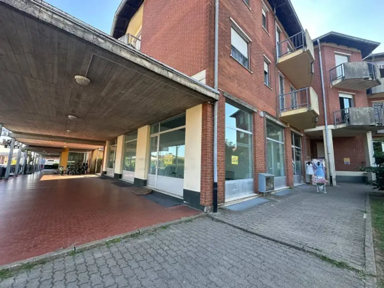 Negozio in Via Avvocato Ferdinando Rondolino 7, Cavaglia', {3} - Foto 1