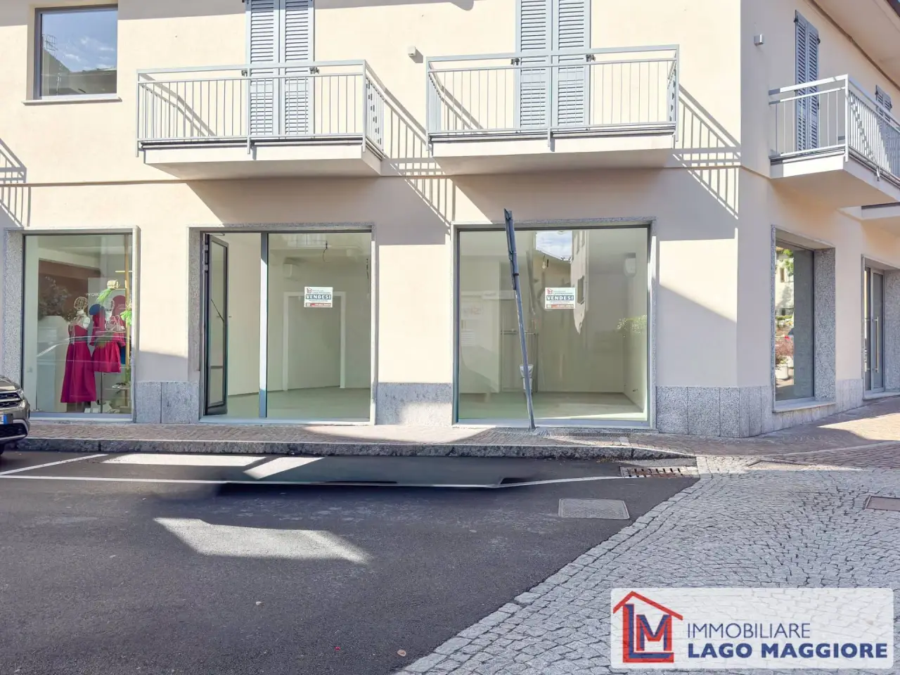 Negozio in Via Piave 14, Ispra, {3} - Foto 2