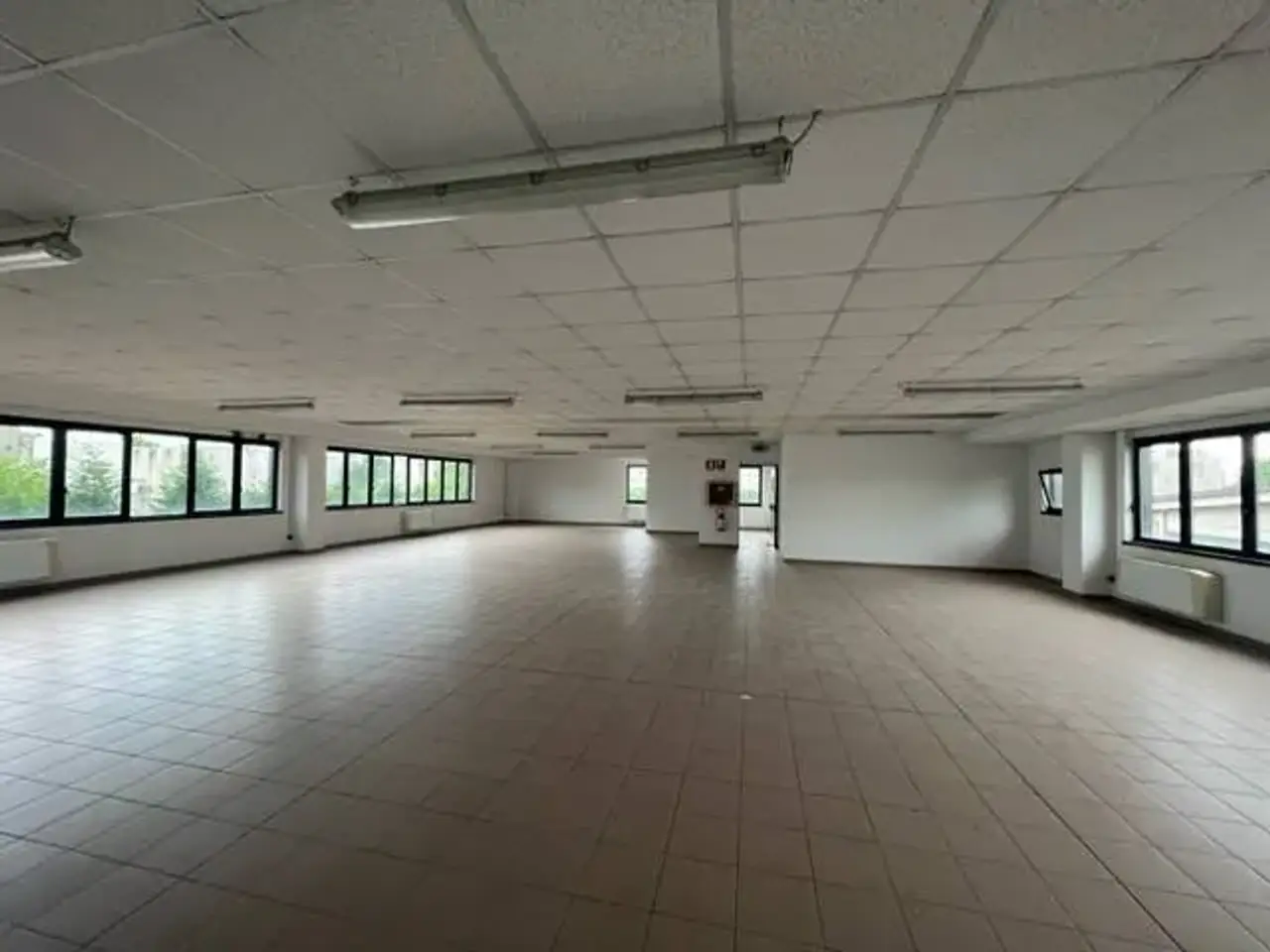 Ufficio in Via Aldo Moro 38, Castelfranco Di Sotto, {3} - Foto 2
