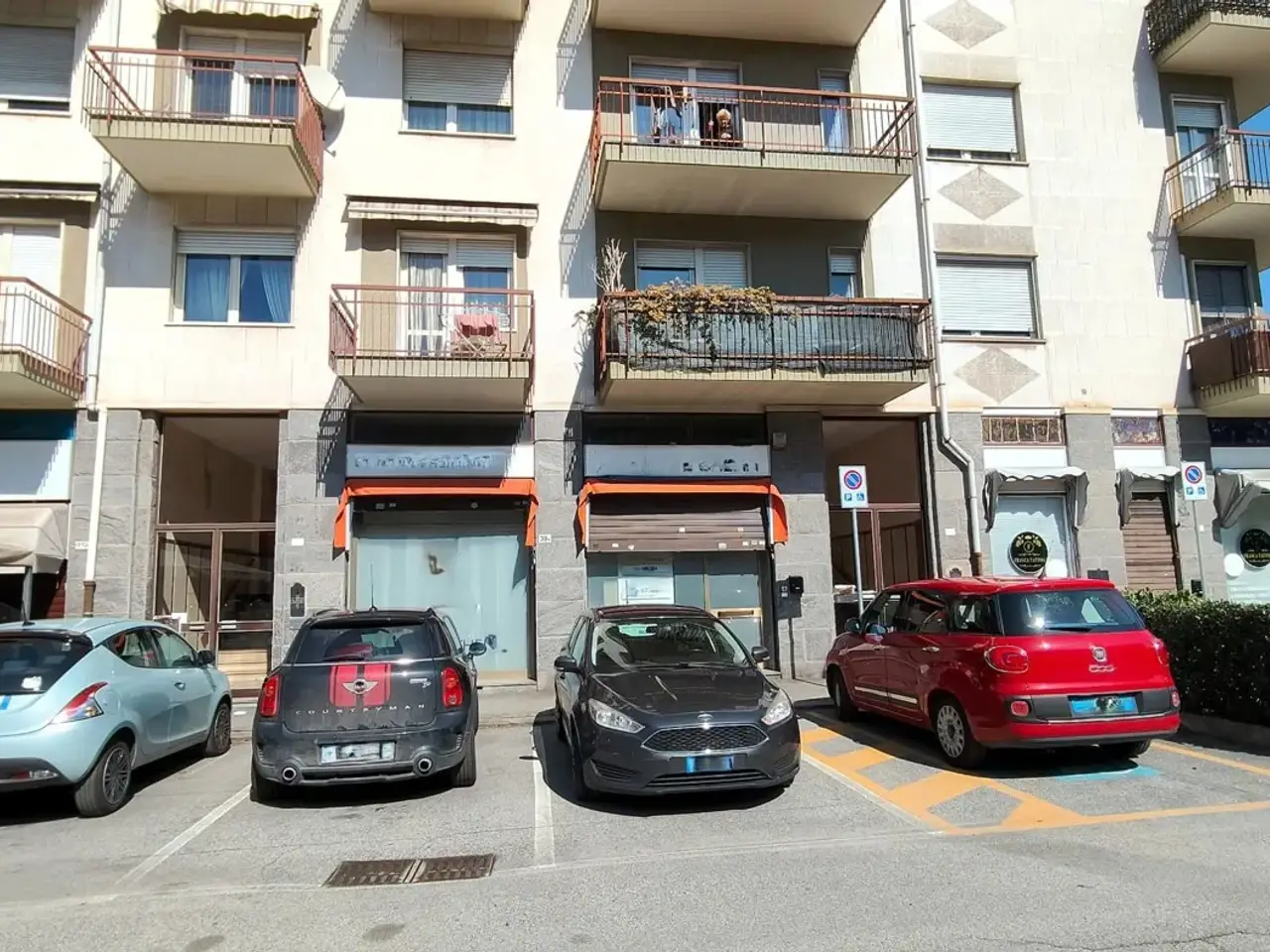 Negozio in Via Principe Amedeo 39, Beinasco, {3} - Foto 1