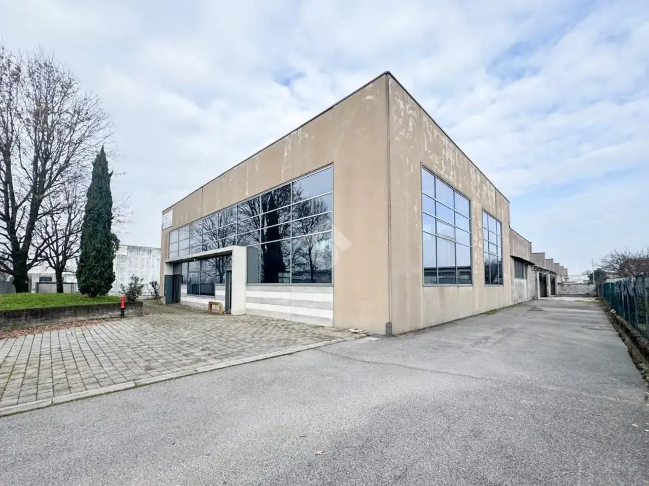 Capannone in Viale Europa, Borgo San Giacomo, {3} - Foto 1