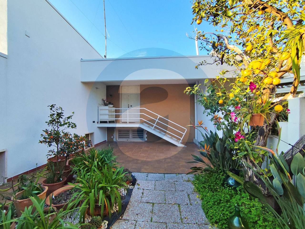 casa indipendente in vendita a Valenzano