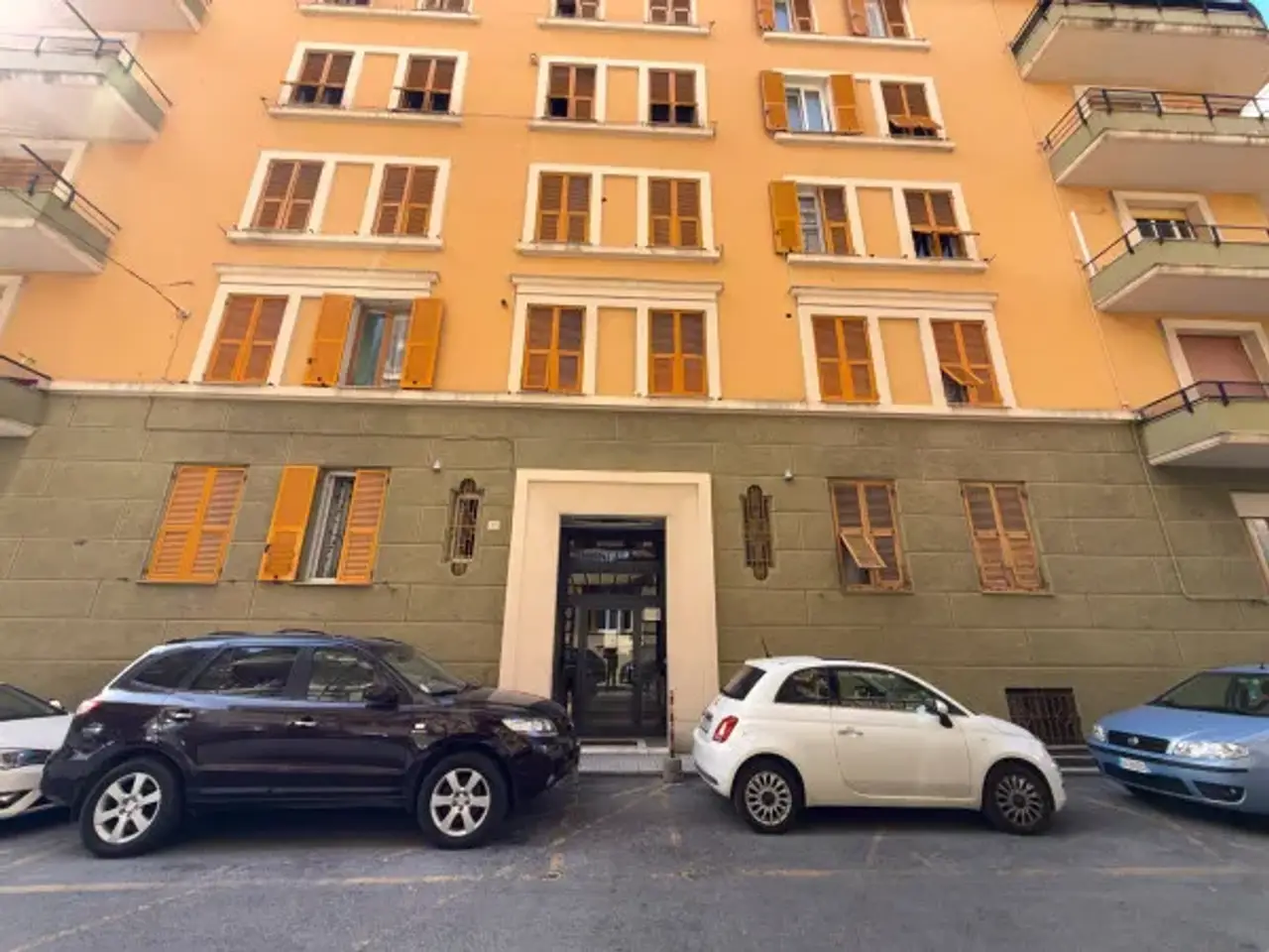 Magazzino in Via Gazzo 5a, Genova, {3} - Foto 1
