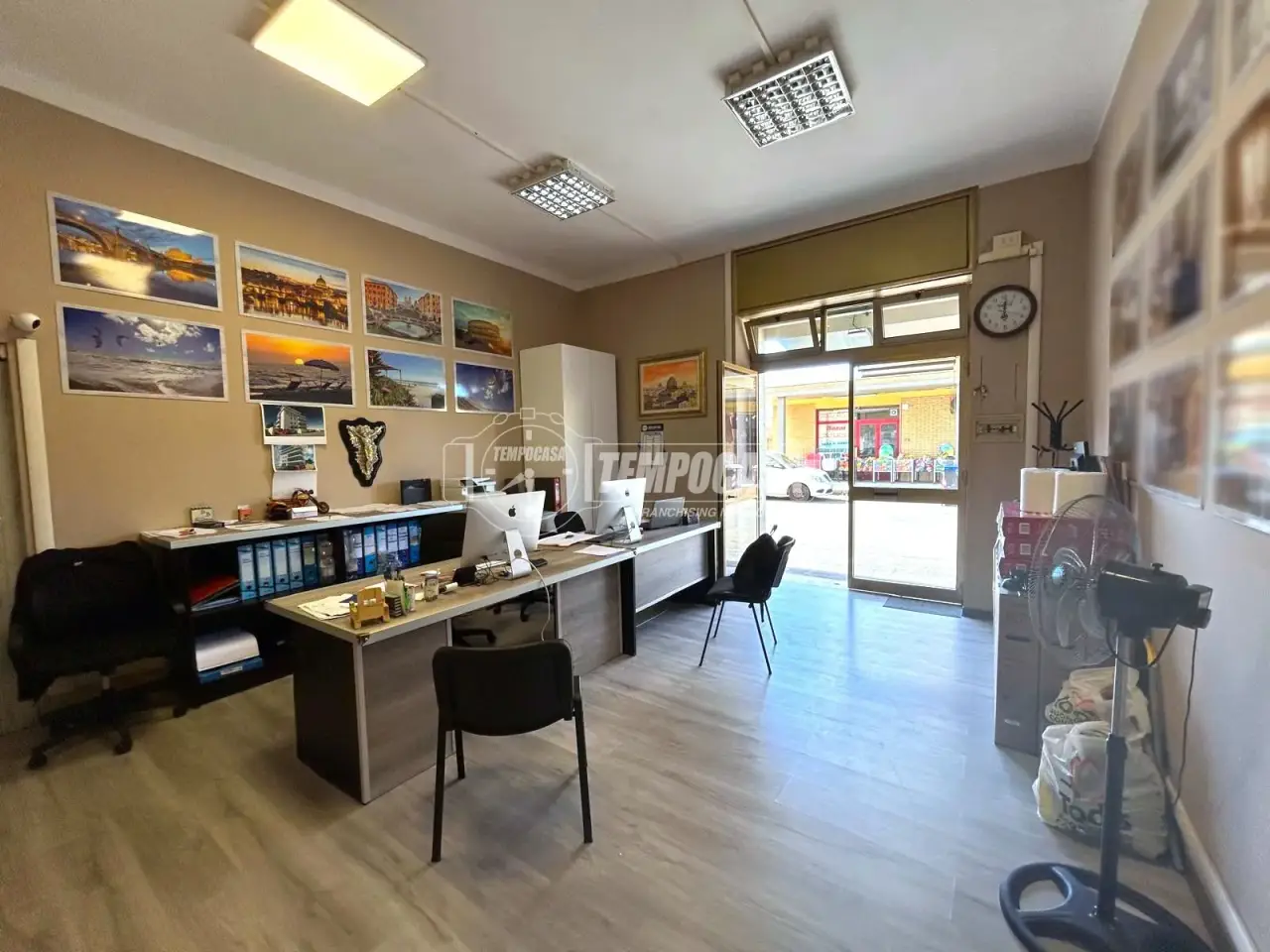 Negozio in Via Sanluri, Fiumicino, {3} - Foto 1