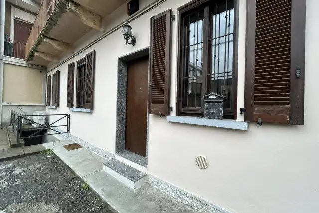 3-room flat in Via Vittorio Emanuele, Cabiate - Photo 1