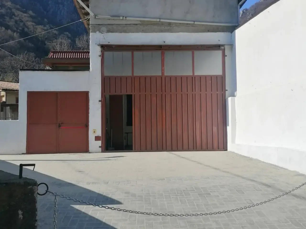 Capannone in Via Guggiarolo, Lecco, {3} - Foto 1