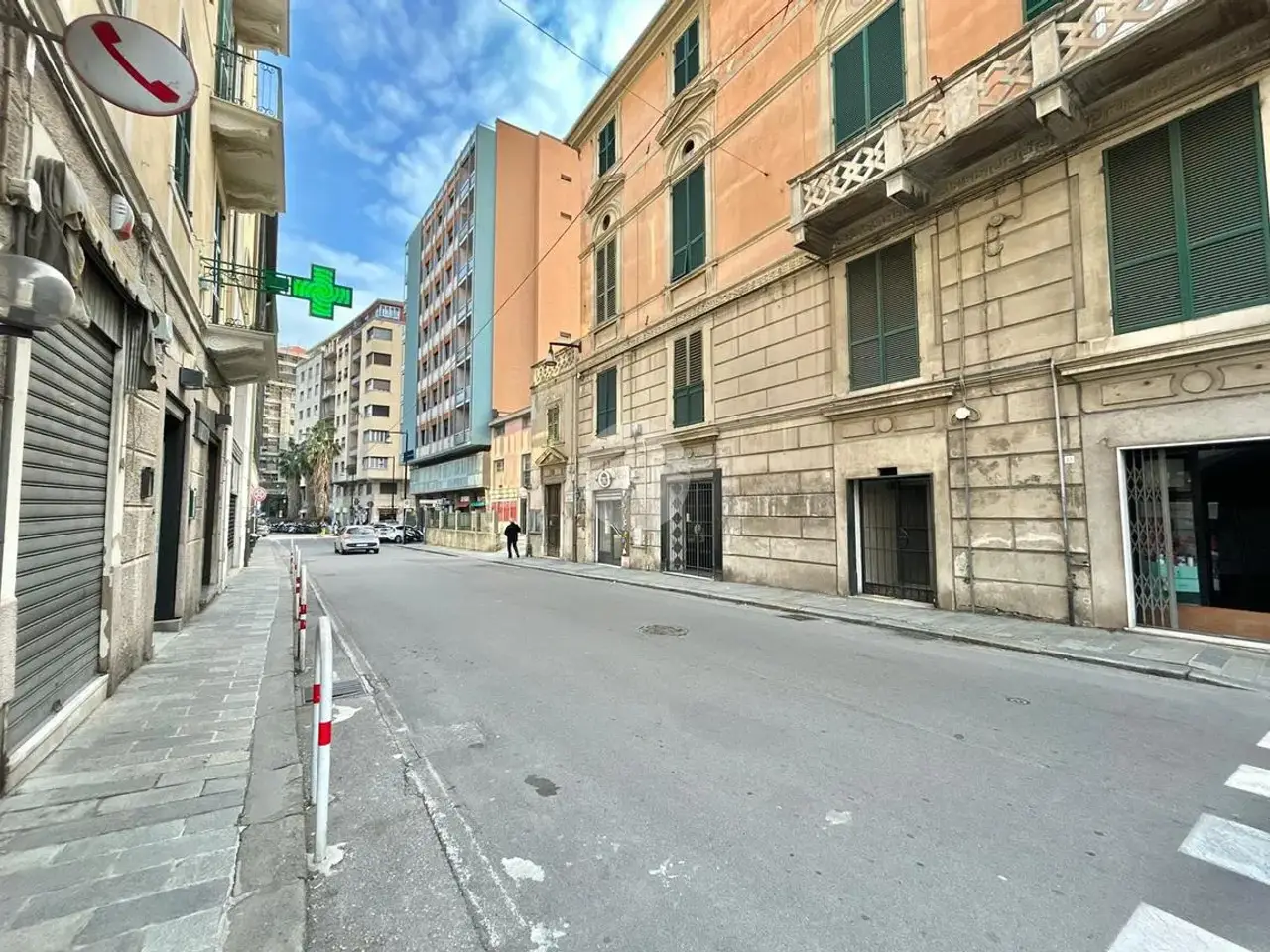 Negozio in Via Piave 23, Savona, {3} - Foto 1