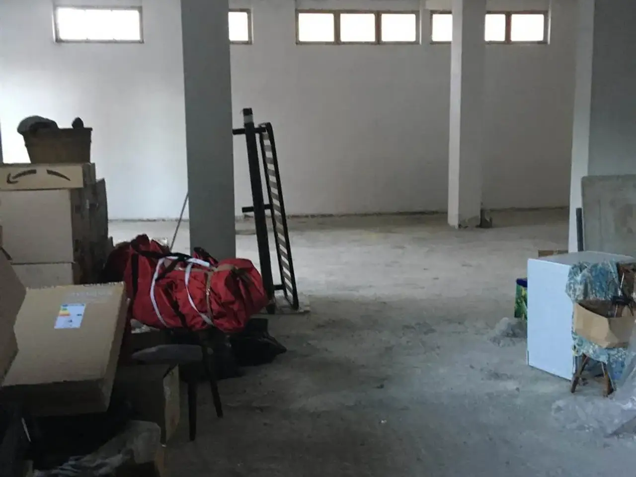 Laboratorio in , La Spezia, {3} - Foto 1