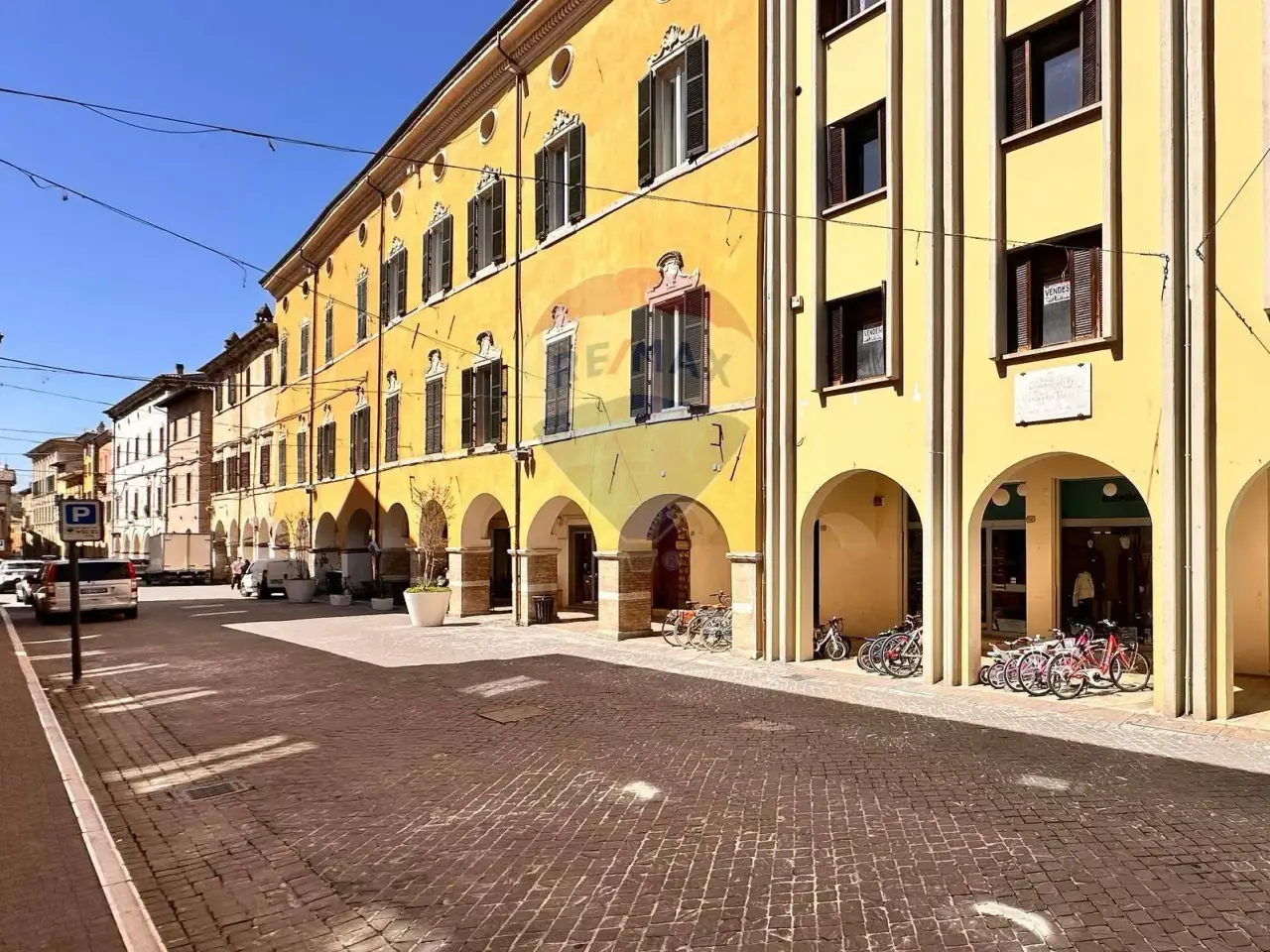 Ufficio in Corso Garibaldi 149, Fossombrone, {3} - Foto 1