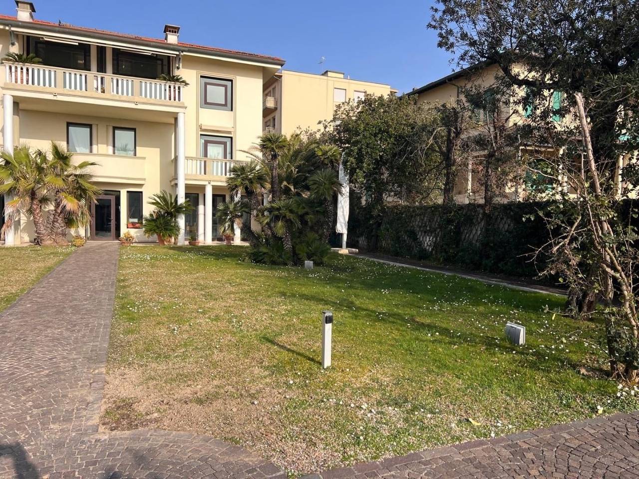 immagine annuncio 2 di 12