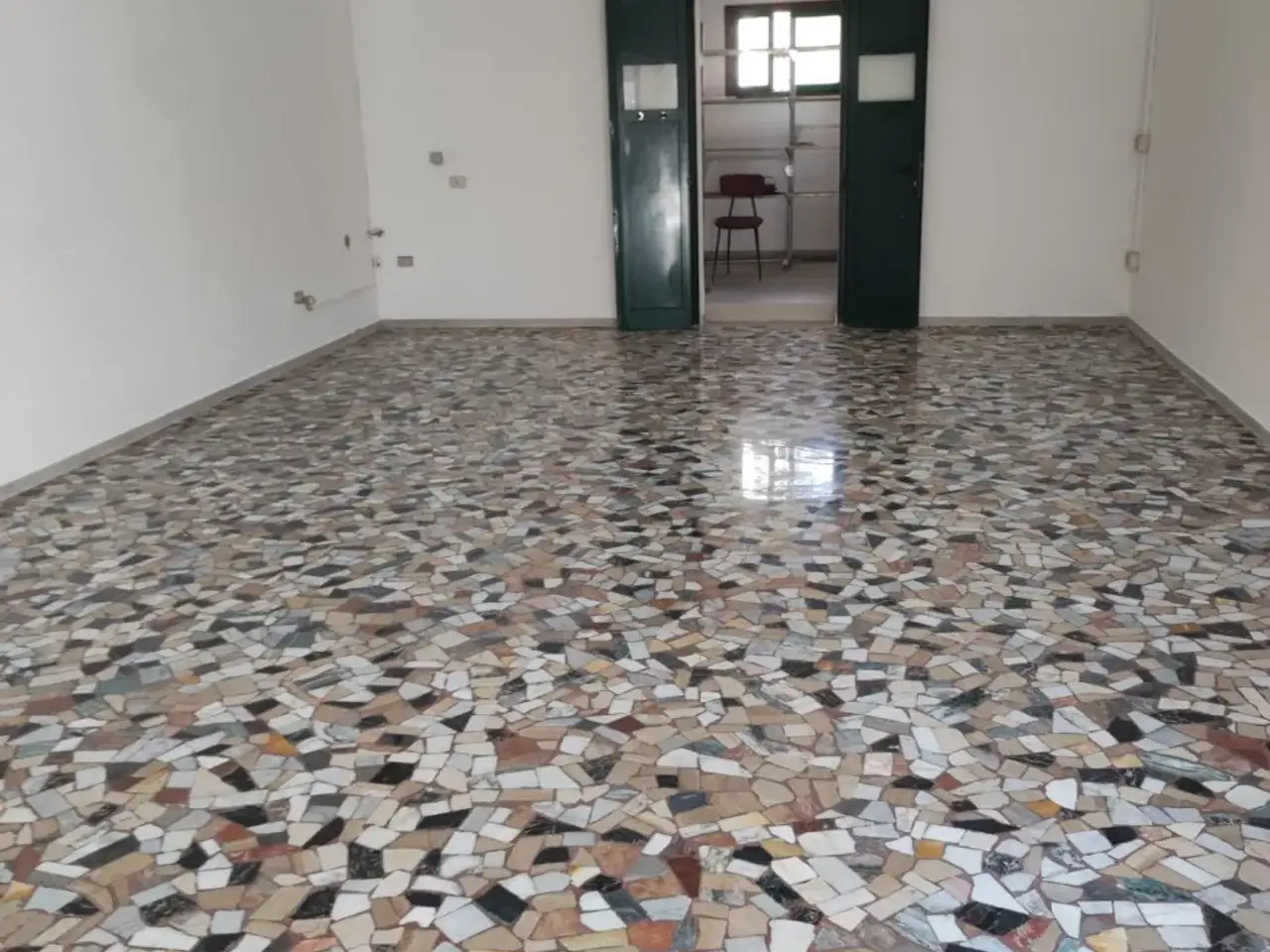 Negozio in Via d'Acquapendente, Padova, {3} - Foto 2