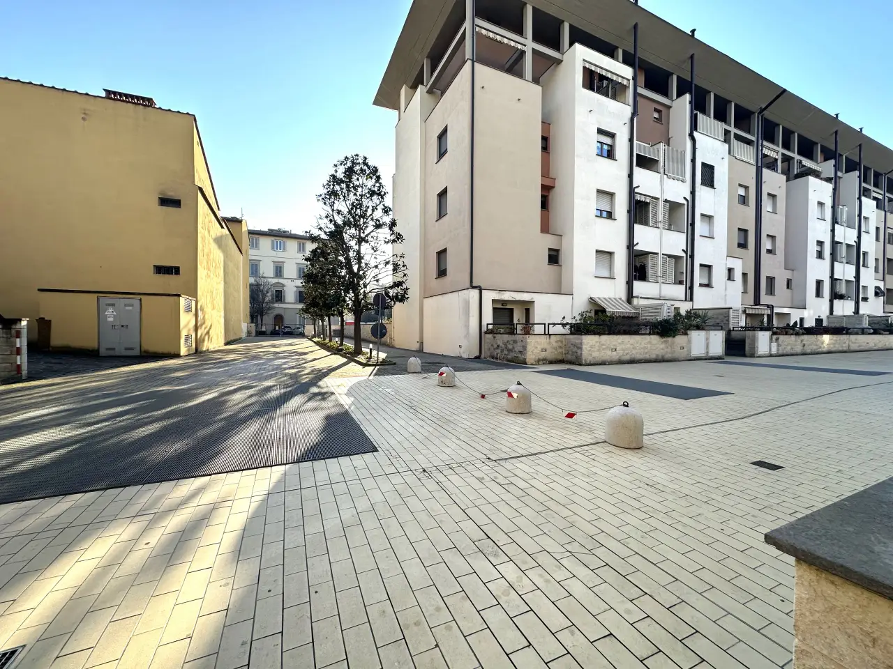 Garage in Viale Corsica, Firenze, {3} - Foto 2