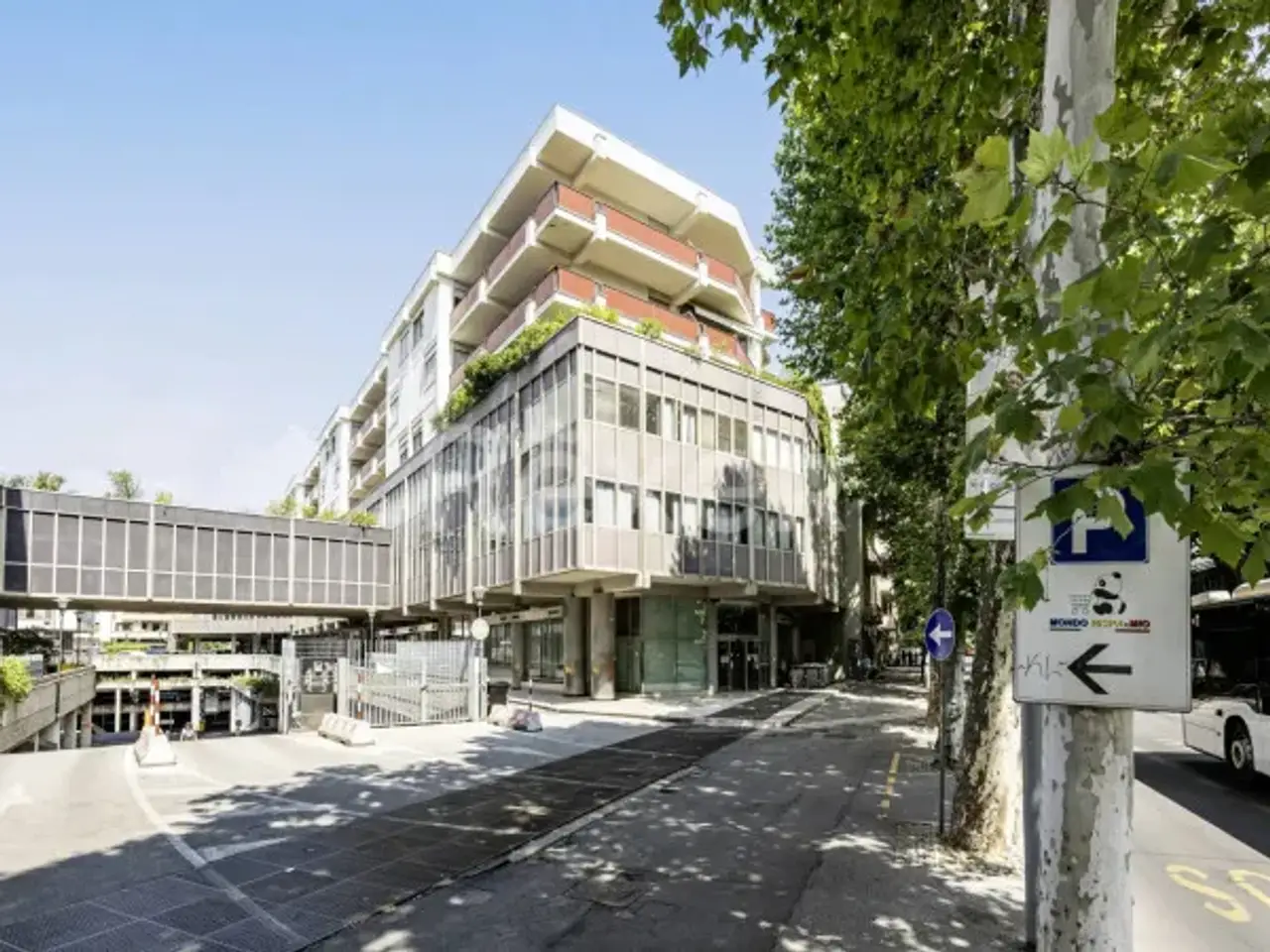 Ufficio in Viale Vittorio Veneto 7, Prato, {3} - Foto 2