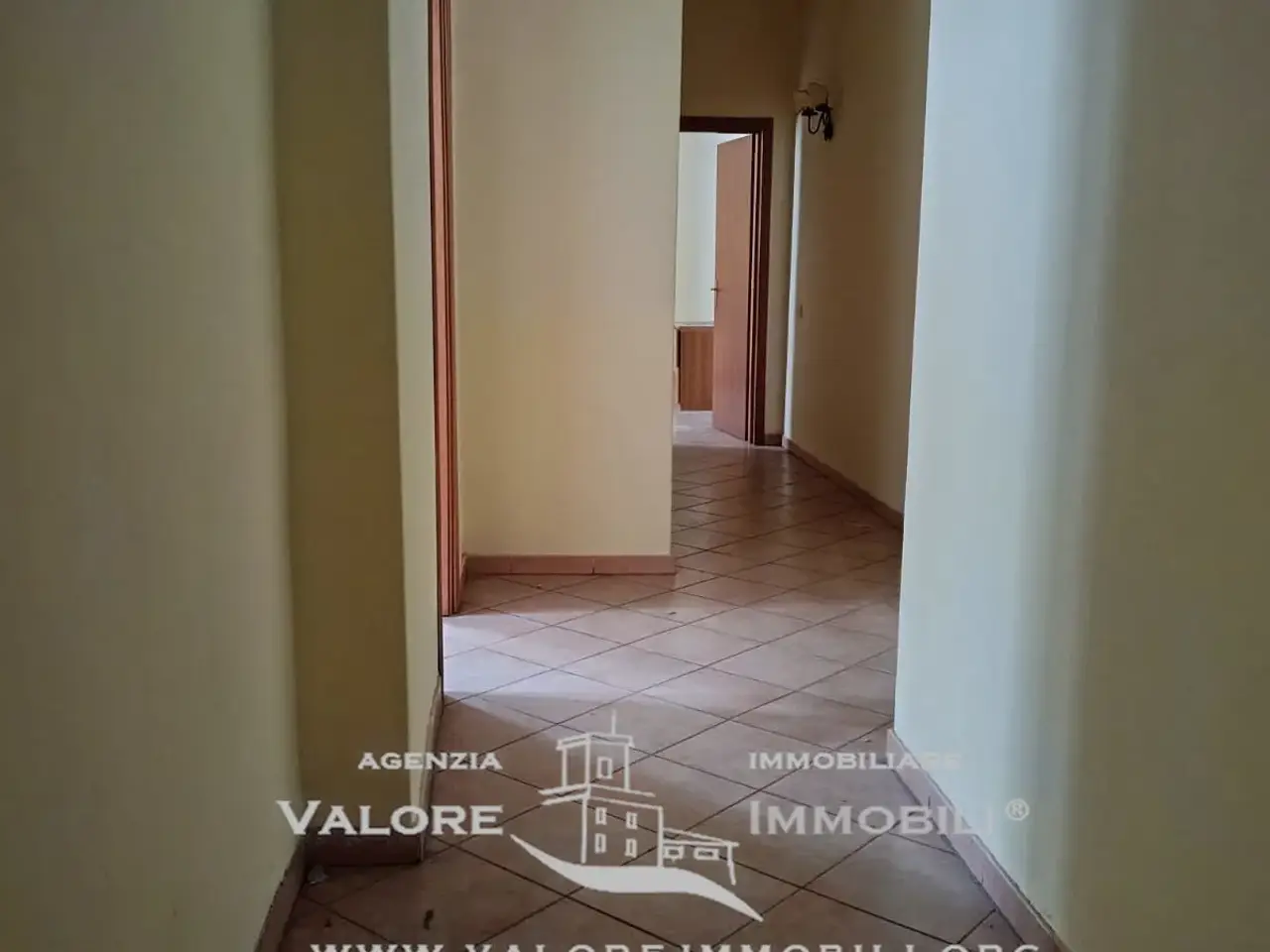 Ufficio in Via Armando Diaz, Livorno, {3} - Foto 2