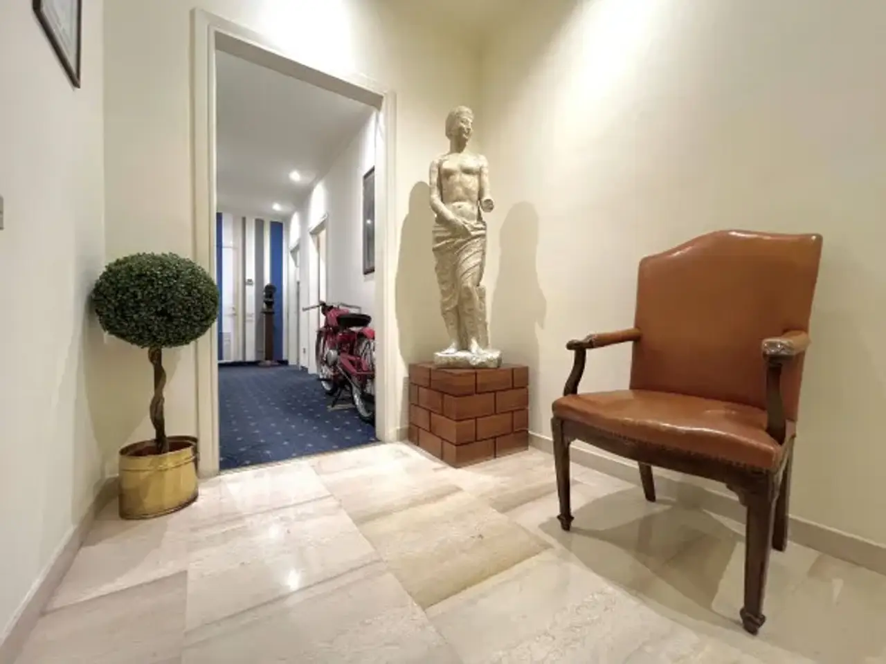 Ufficio in Viale Vittorio Veneto, Milano, {3} - Foto 1