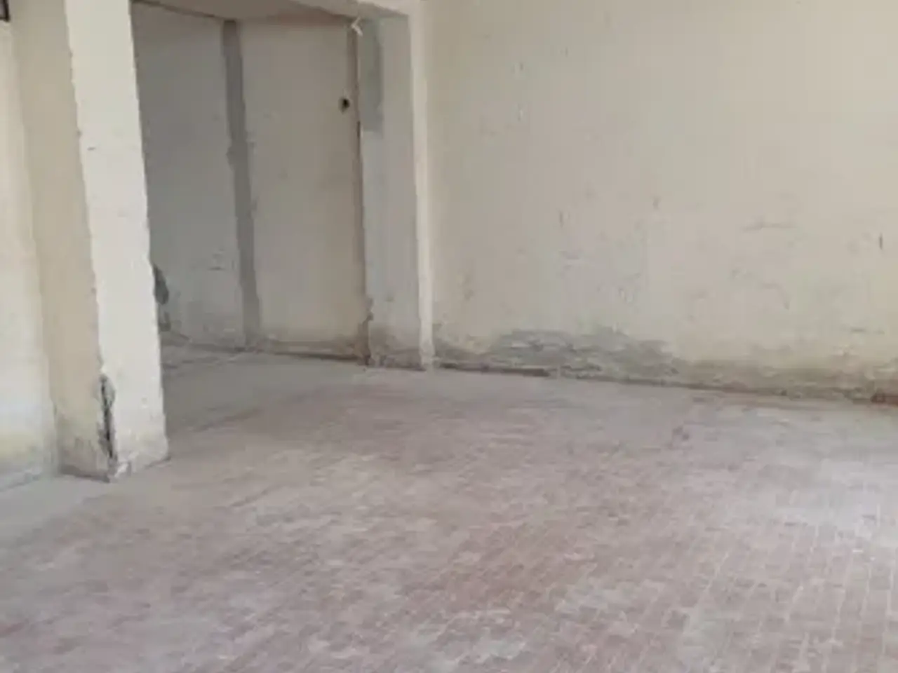 Magazzino in Via Trentino 13, Cagliari, {3} - Foto 2
