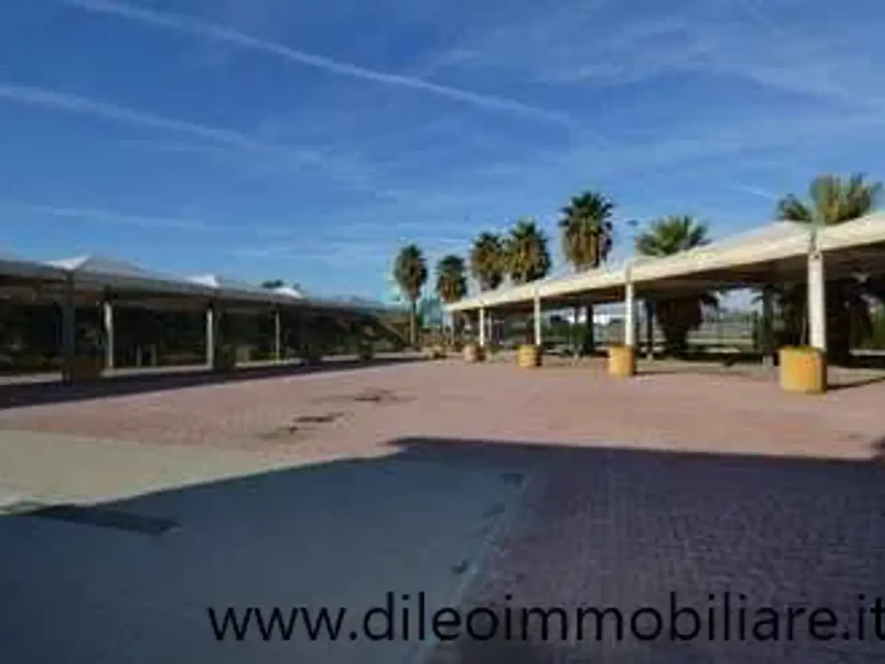 Palazzina commerciale in , Monteprandone, {3} - Foto 1