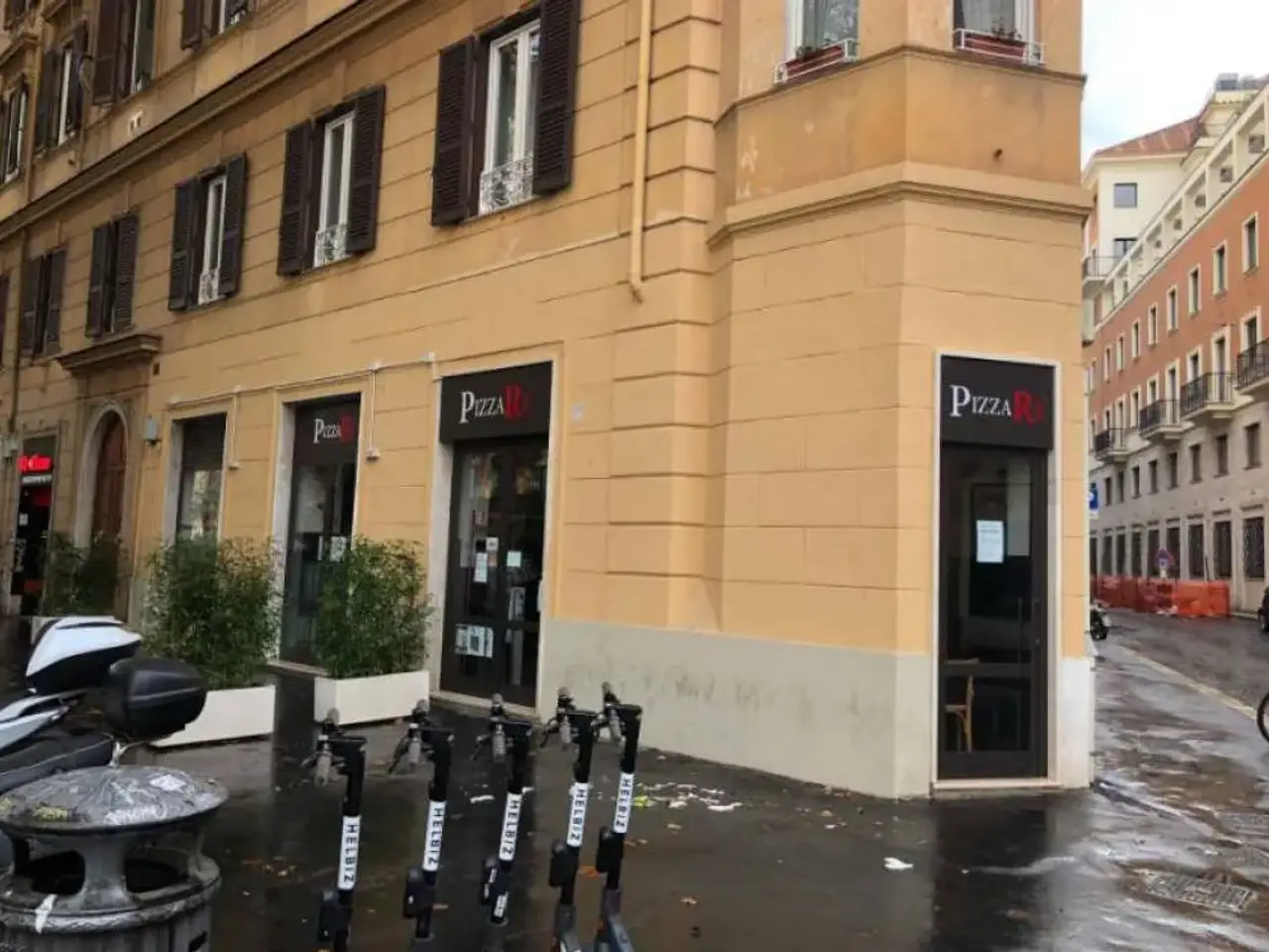Locale commerciale in Viale di Trastevere, Roma Rm, Italia Sp01-763, Roma, {3} - Foto 1